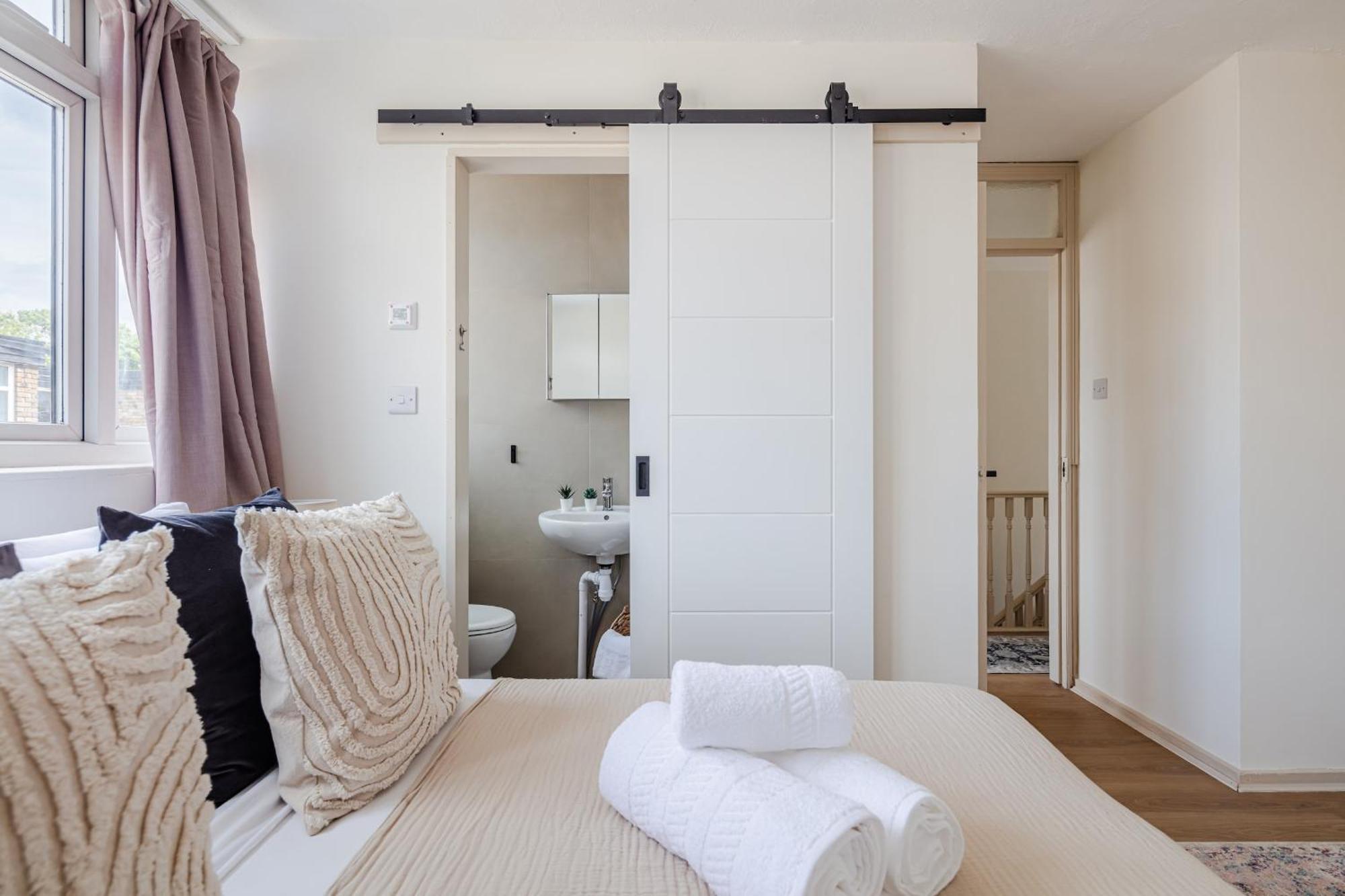 Appartamento River Thames & Tate Britain - 4br With Patio - Cityapartmentstay Londra