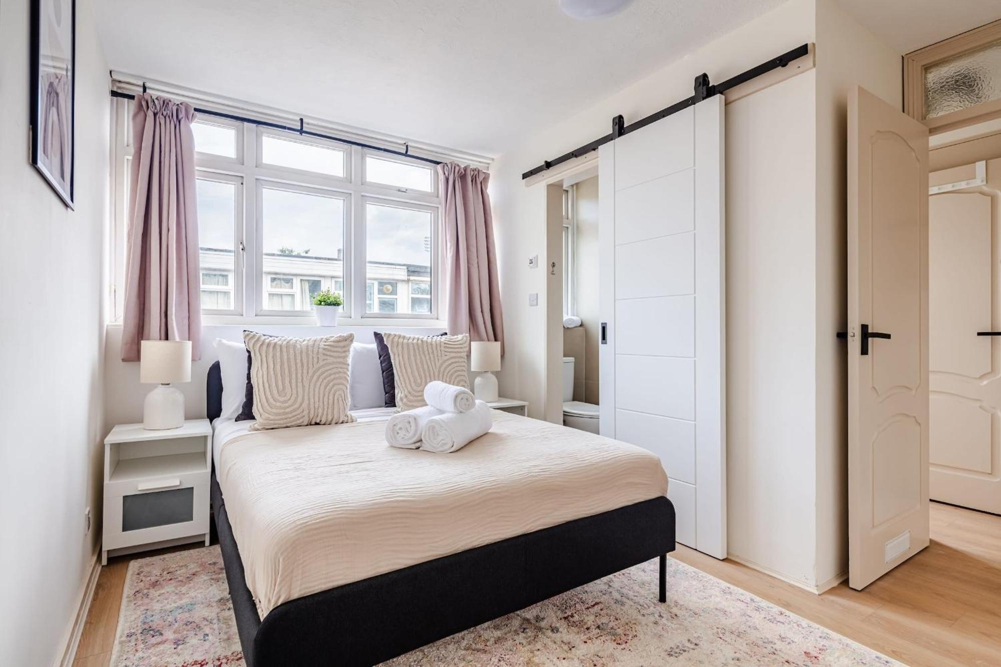 River Thames & Tate Britain - 4br With Patio - Cityapartmentstay Appartamento
