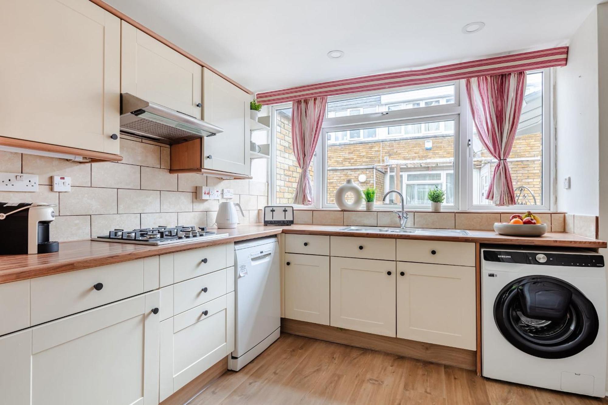 Appartamento River Thames & Tate Britain - 4br With Patio - Cityapartmentstay Londra